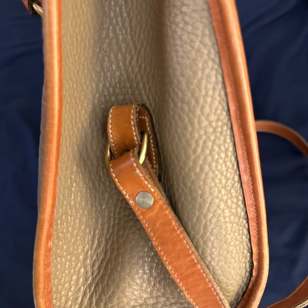 Dooney & Bourke EUC Vintage Pebbled Leather Shoulder Bag - Picture 4 of 5
